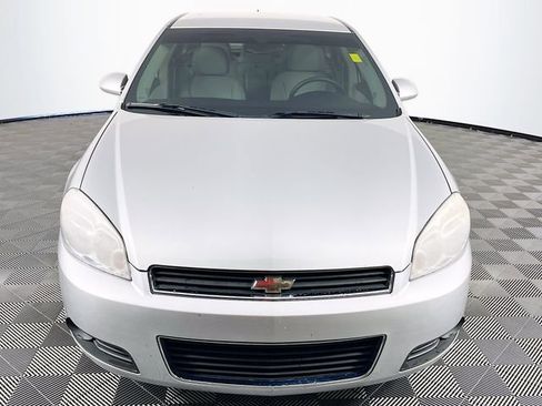 Used 2011 Chevrolet Impala LT w/ Luxury Edition Package FWD image 3