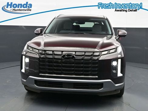Used 2023 Hyundai Palisade SEL w/ Premium Package FWD image 3