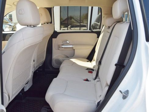 Used 2020 Mercedes-Benz GLB 250 4MATIC image 32