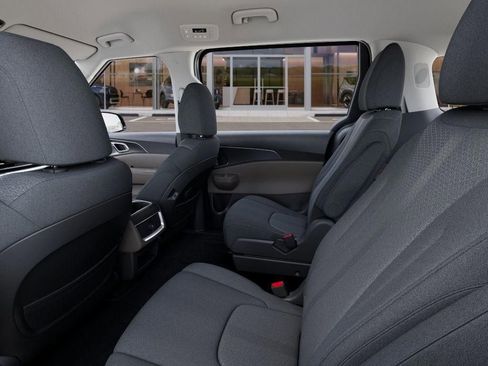New 2026 Kia Carnival LX image 18