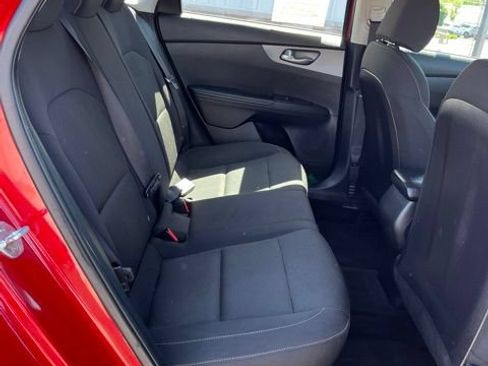Used 2021 Kia Forte LXS FWD image 29