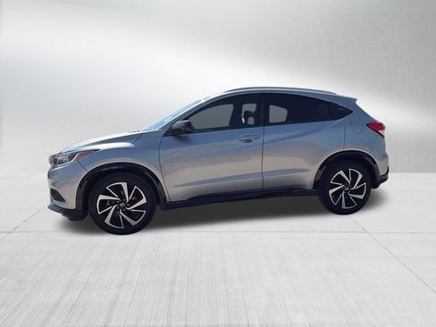 Used 2019 Honda HR-V Sport image 9