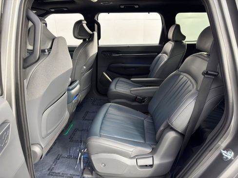 Used 2024 Kia EV9 GT-Line image 42