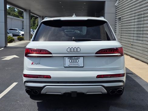 Used 2021 Audi SQ7 Premium Plus w/ Driver Assistance Package AWD/4WD image 9