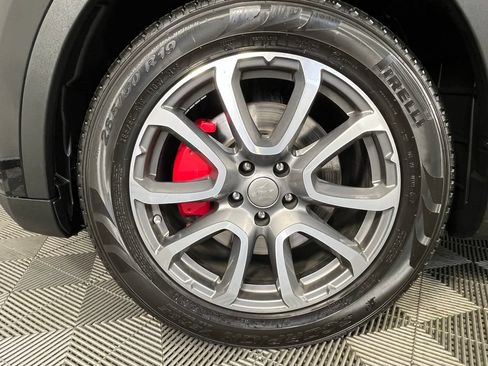 Used 2018 Maserati Levante AWD/4WD image 13