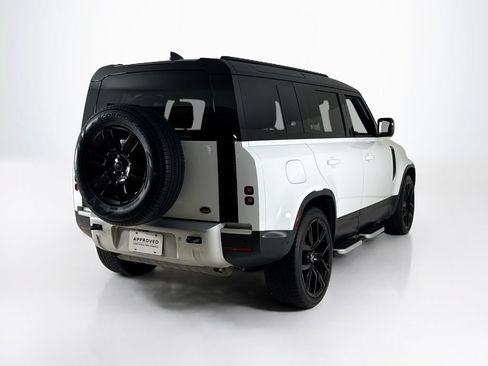 Used 2023 Land Rover Defender 110 SE AWD/4WD image 5