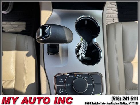 Used 2014 Jeep Grand Cherokee Limited AWD/4WD image 23