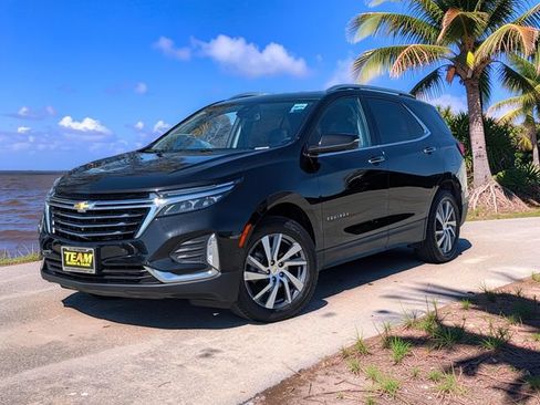 Used 2023 Chevrolet Equinox Premier AWD/4WD image 2