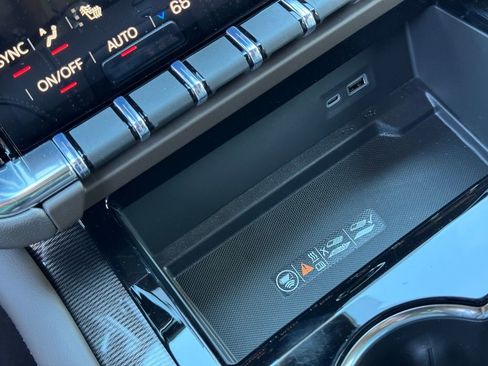 New 2026 GMC Yukon Elevation image 33