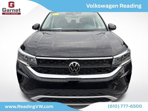 Used 2024 Volkswagen Taos SE AWD/4WD image 9
