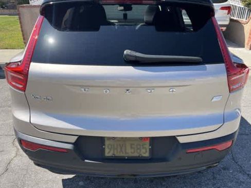 Used 2023 Volvo XC40 Recharge Ultimate w/ Protection Package Premier AWD/4WD image 5