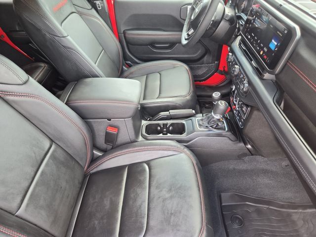 Used 2026 Jeep Wrangler Unlimited Rubicon AWD/4WD image 12