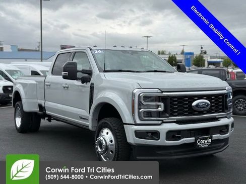 Certified 2026 Ford F450 Platinum AWD/4WD image 5