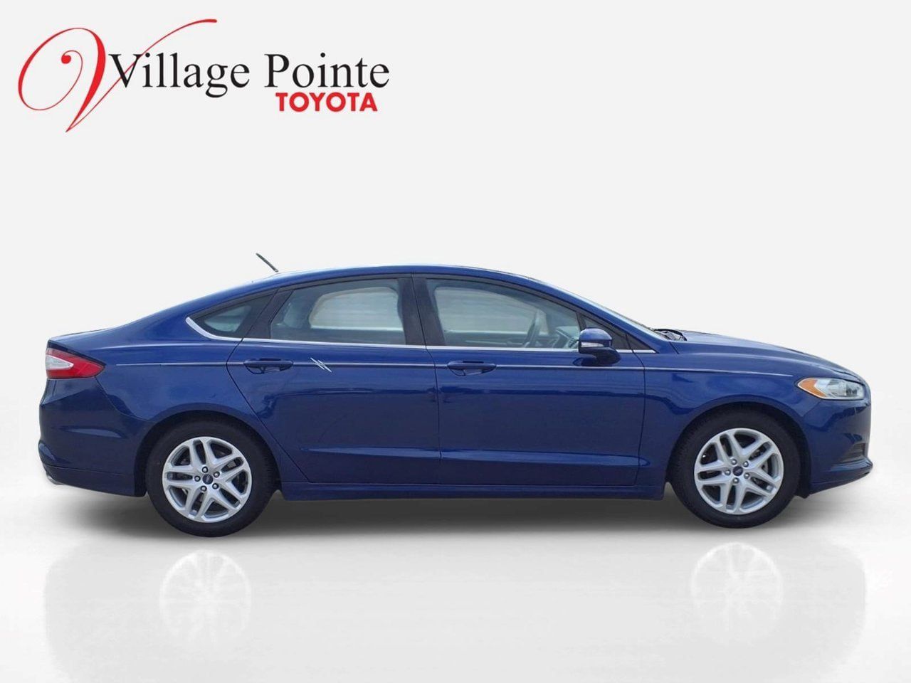 Used 2015 Ford Fusion SE FWD image 6