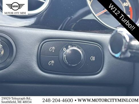 Used 2015 Bentley Flying Spur W12 image 31