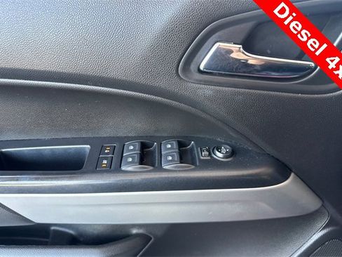 Used 2018 Chevrolet Colorado ZR2 image 11