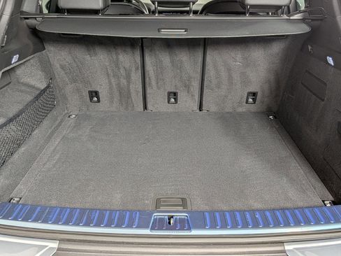Certified 2025 Porsche Cayenne AWD/4WD image 22