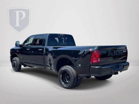 New 2026 RAM 3500 Big Horn AWD/4WD image 6