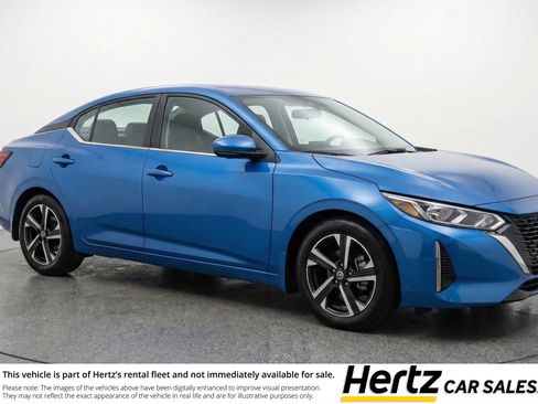 Used 2025 Nissan Sentra SV image 1