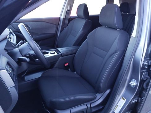 Used 2023 Nissan Rogue S image 26