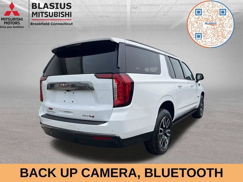 Used 2023 GMC Yukon XL AT4 w/ AT4 Premium Package AWD/4WD image 7