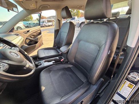 Used 2015 Volkswagen Passat TDI SE image 22