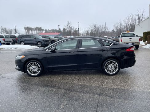 Used 2016 Ford Fusion SE w/ Equipment Group 202A image 7