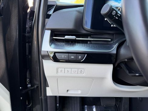 Used 2024 Kia Carnival SX Prestige FWD image 12