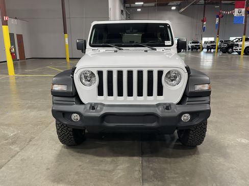 Used 2021 Jeep Wrangler Unlimited Sport w/ Sun And Sound Package AWD/4WD image 8