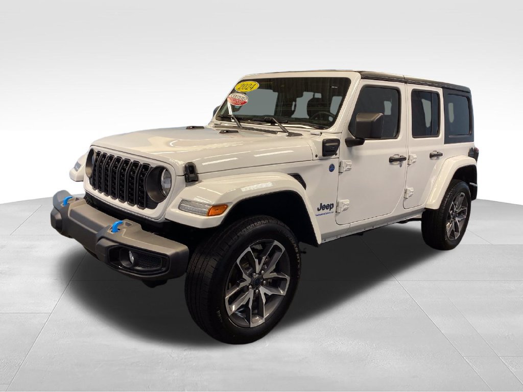 Used 2024 Jeep Wrangler Unlimited w/ Convenience Group AWD/4WD image 5