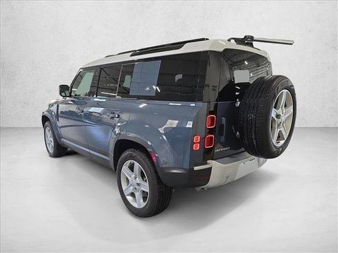 Certified 2023 Land Rover Defender 110 SE image 7