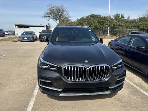 Used 2023 BMW X5 xDrive40i w/ Premium Package image 5