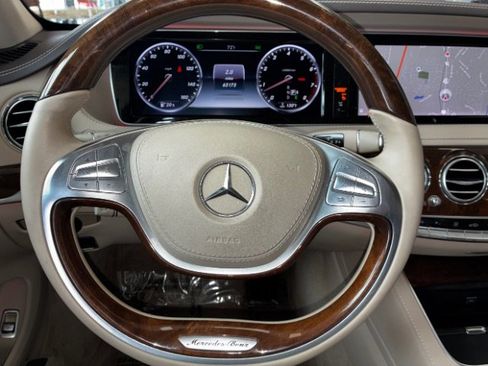 Used 2015 Mercedes-Benz S 550 4MATIC Sedan w/ Premium 1 Package image 20