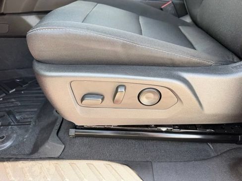 Used 2024 Chevrolet Colorado Trail Boss w/ Technology Package AWD/4WD image 20