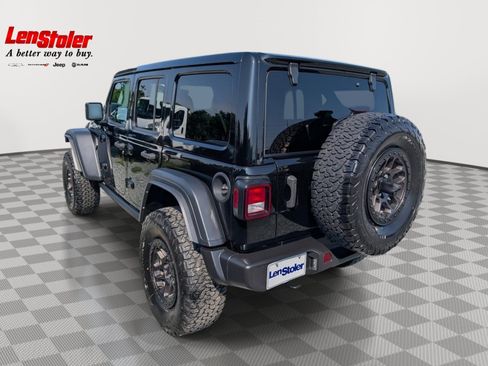 Used 2022 Jeep Wrangler Unlimited Sport AWD/4WD image 3