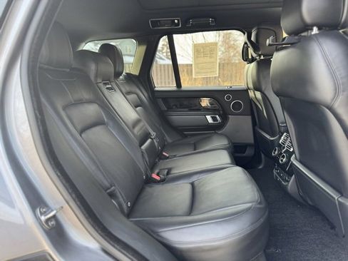 Used 2020 Land Rover Range Rover HSE image 18