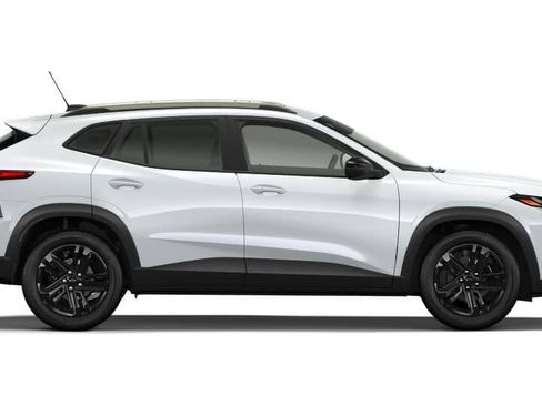 New 2026 Chevrolet Trax ACTIV w/ Sunroof Package FWD image 29