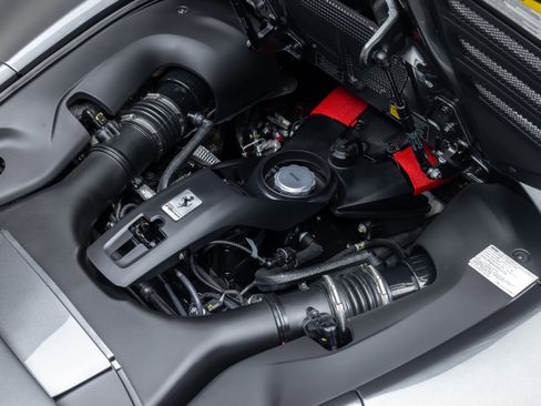 Certified 2022 Ferrari F8 Tributo RWD image 95