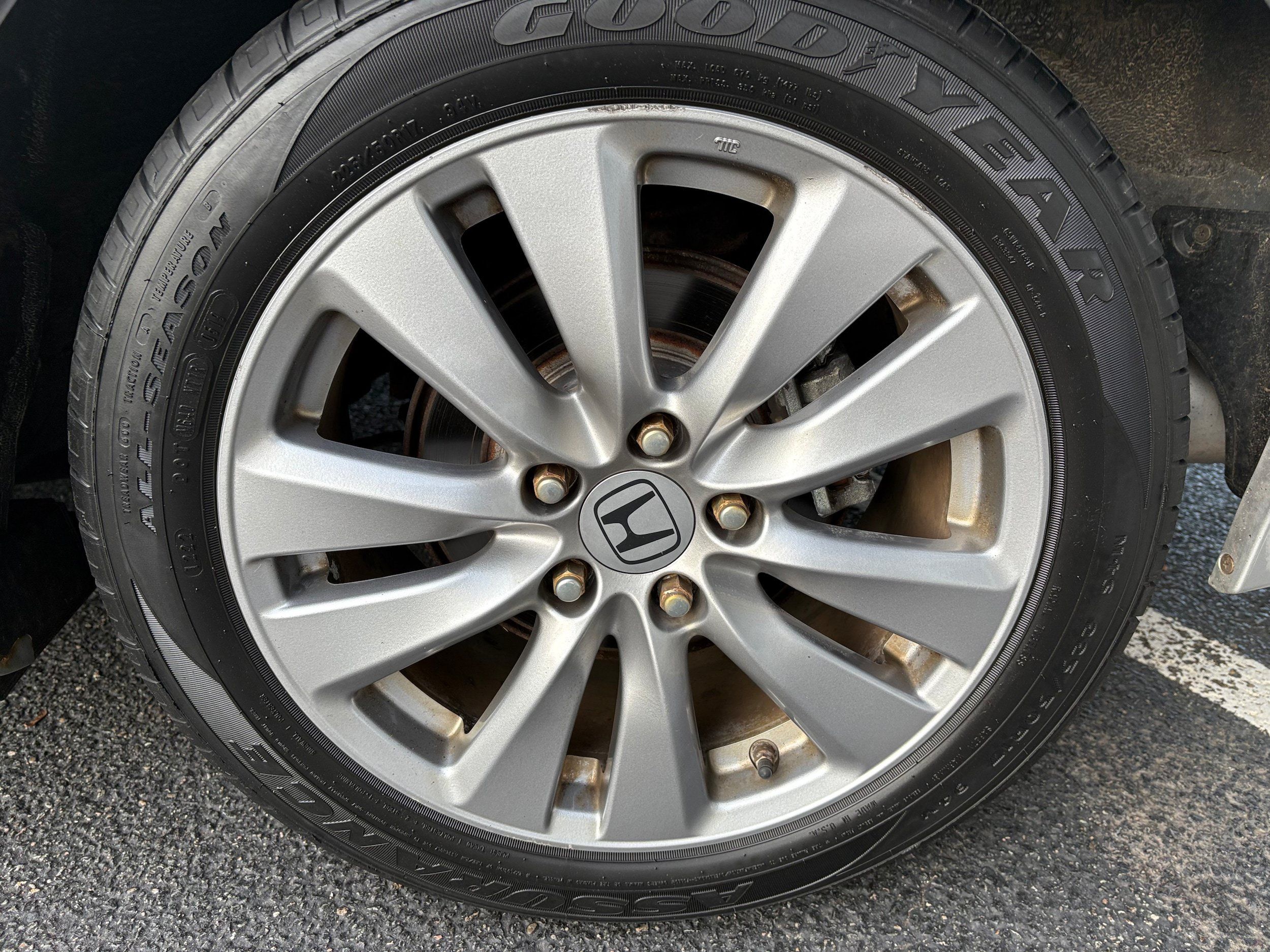 Used 2011 Honda Accord EX-L image 9