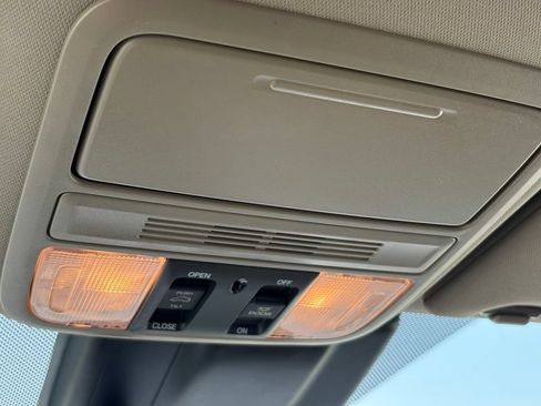 Used 2019 Honda Odyssey EX-L image 25