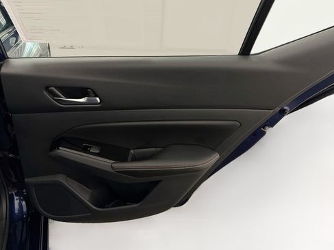 Used 2024 Nissan Altima 2.5 SR w/ SR Premium Package FWD image 32