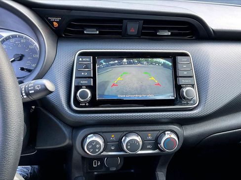 Used 2024 Nissan Kicks S image 25