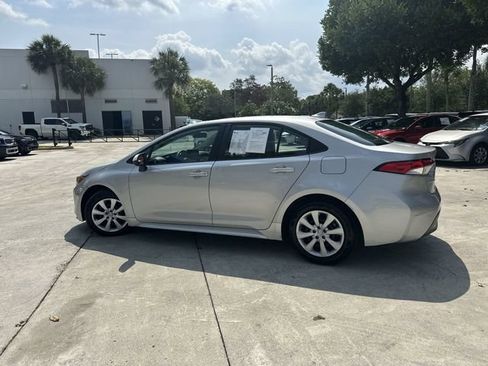 Used 2024 Toyota Corolla LE FWD image 39