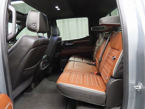 Used 2024 GMC Sierra 1500 Denali Ultimate image 10