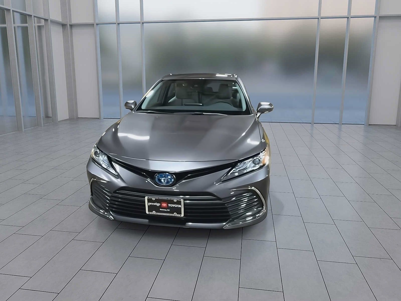 Used 2023 Toyota Camry XLE w/ Cold Weather Package FWD image 3