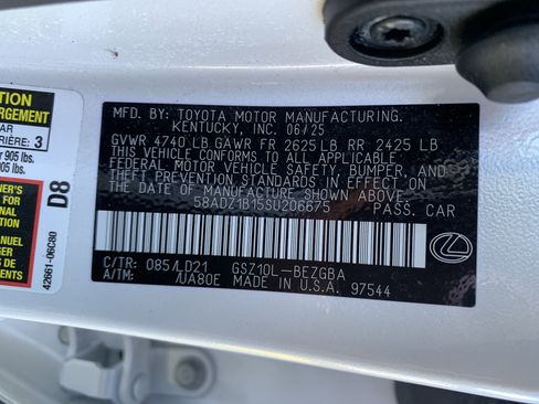 Certified 2025 Lexus ES 350 w/ Premium Package image 36