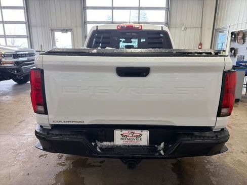 Used 2024 Chevrolet Colorado Z71 w/ Z71 Convenience Package 2 AWD/4WD image 6