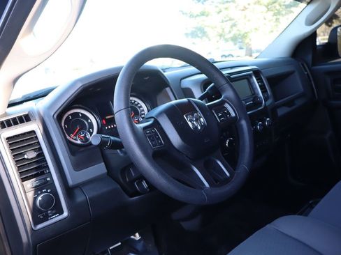 Used 2018 RAM 2500 Tradesman w/ Chrome Appearance Group image 15