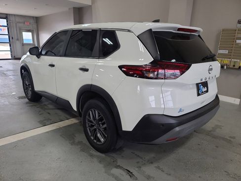 Used 2023 Nissan Rogue S image 4