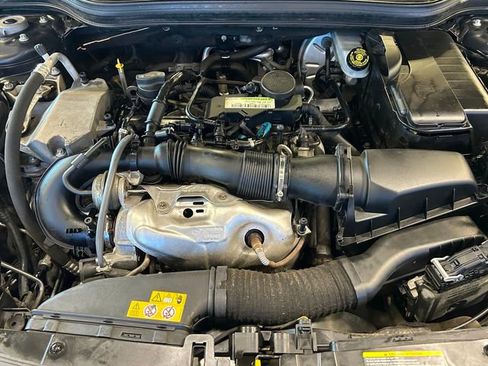 Used 2018 INFINITI QX30 Premium w/ Technology Package image 37